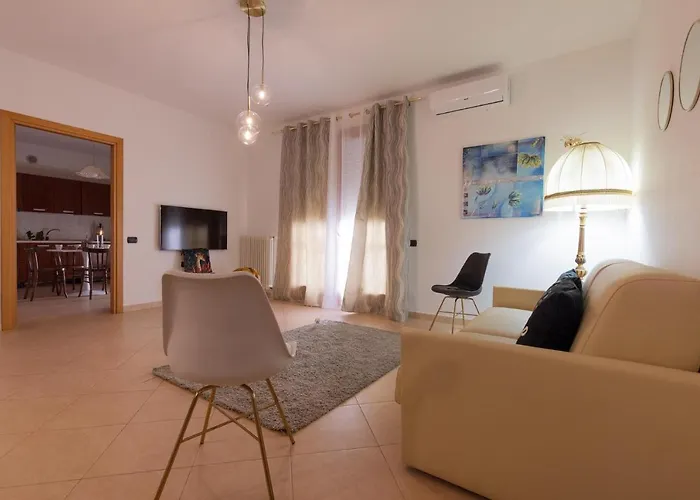 Apartment La Scelta Giusta, In Centro Con Garage Privato E Ascensore *